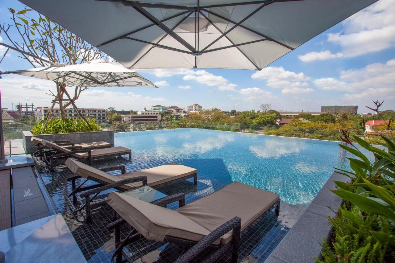 Crowne Plaza Vientiane By Ihg Hotel Exterior photo