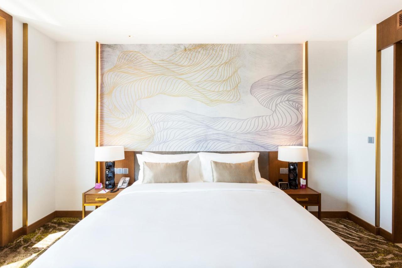 Crowne Plaza Vientiane By Ihg Hotel Exterior photo